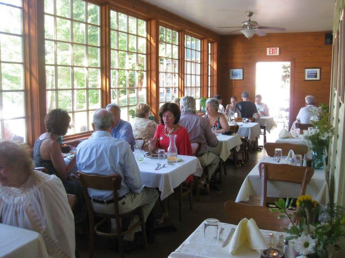 The Woods Inn Inlet Esterno foto